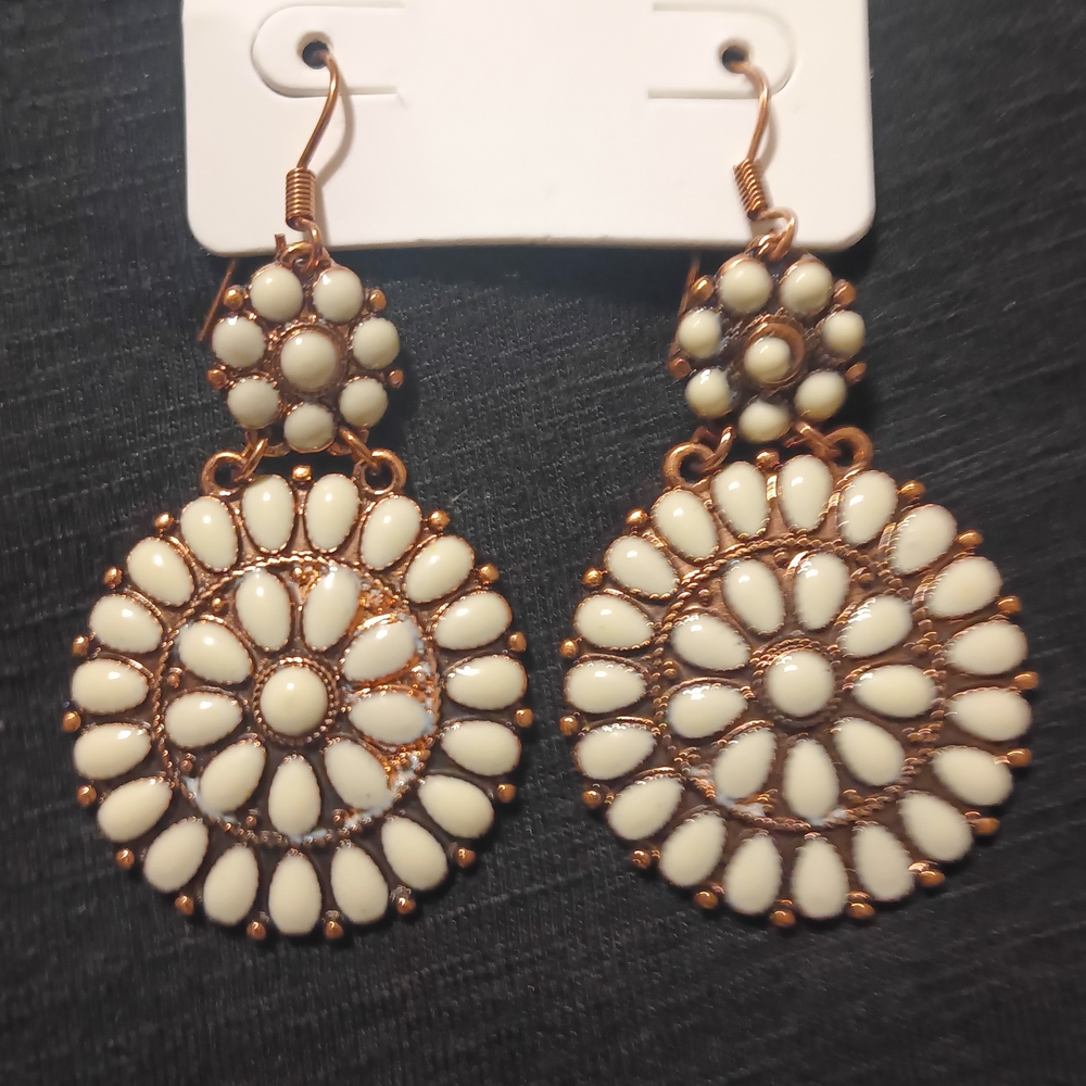 Elegant White Floral Earrings